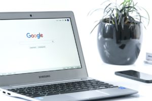 An older Samsung notebook showing a search page